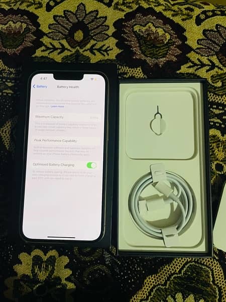 iPhone 13 Pro factory unlock water pack seald 4