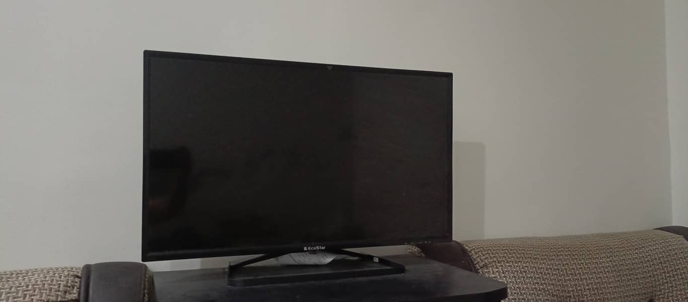 EchoStar 32inch LED TV forsale in good condition 0