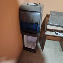 Oreint water dispenser (damaged) for sale 0