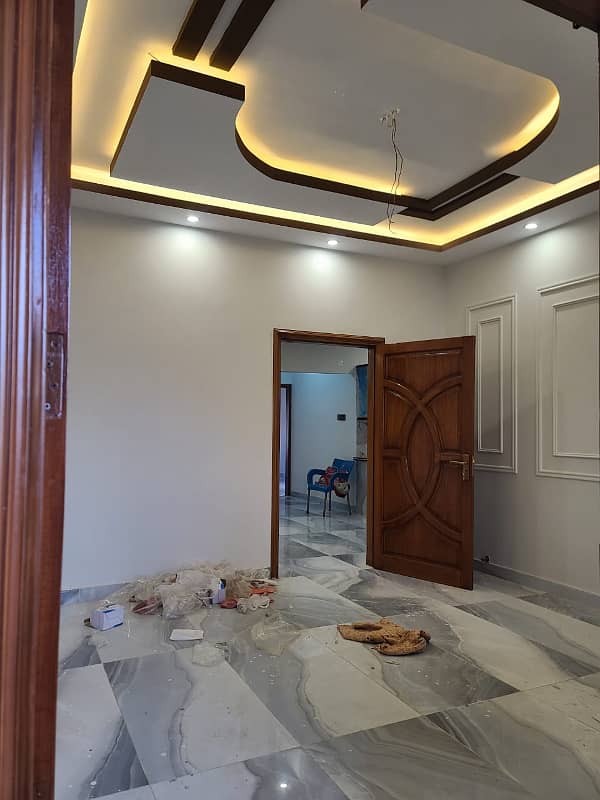 3 BED DD UPPER PORTION WITH ROOF FOR SALE IN GULSHAN-E-IQBAL 3 5