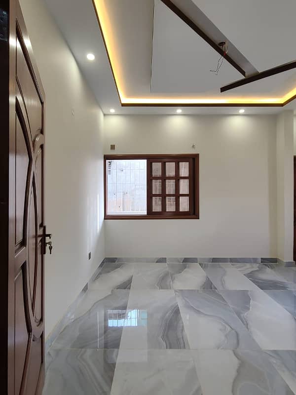 3 BED DD UPPER PORTION WITH ROOF FOR SALE IN GULSHAN-E-IQBAL 3 8