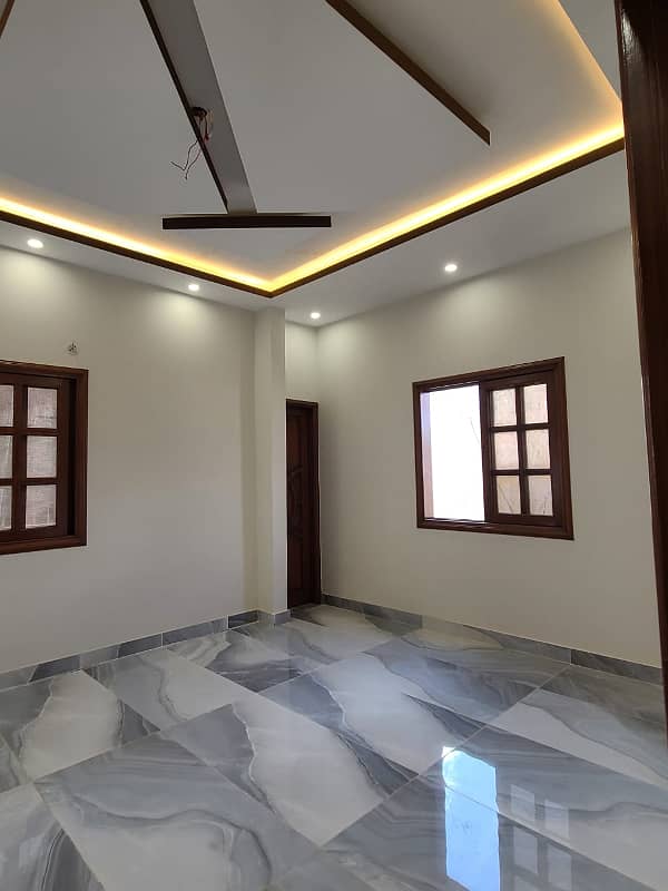 3 BED DD UPPER PORTION WITH ROOF FOR SALE IN GULSHAN-E-IQBAL 3 9