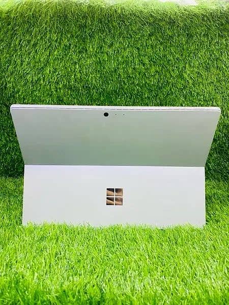 Microsoft Surface Pro 5 | i7 7th Gen |
10/10 Sale or Exchange 6