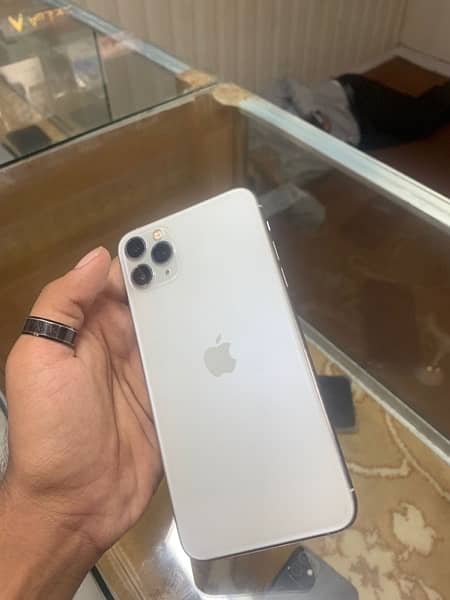 iphone 11 pro max 1