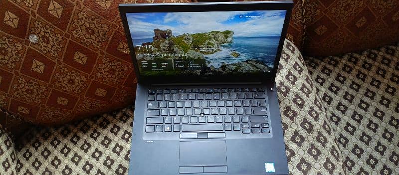 Dell Latitude 7480 Core i5 vpro 7th Generation 2