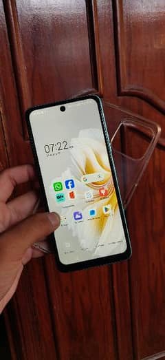 tecno camon 19neo 6/128gb with box+original cable 0