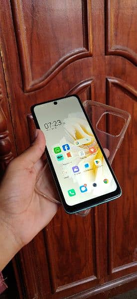 tecno camon 19neo 6/128gb with box+original cable 1