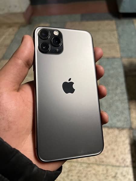 iPhone 11 pro 6