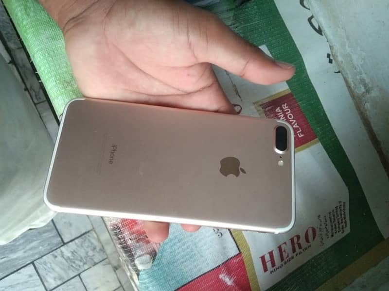 IPhone 7plus 256 gb 03018934128 3