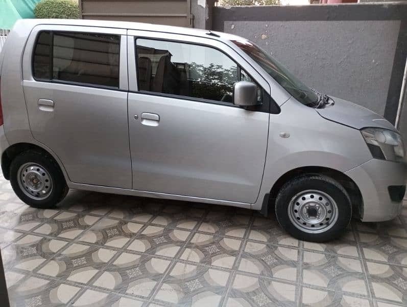 Suzuki Wagon R 2022 3