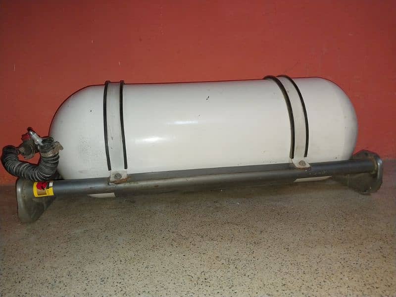 CNG Cylinder with complete Kit 0