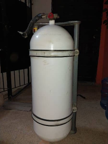 CNG Cylinder with complete Kit 7