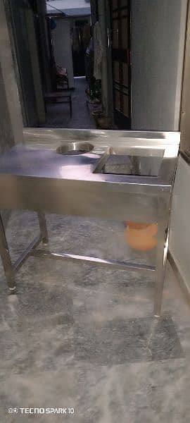 16 liter fry machine. dishwasher Sink. braiding table 9