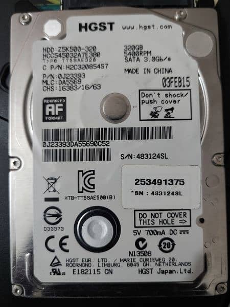 320 gb Hard disk available 3