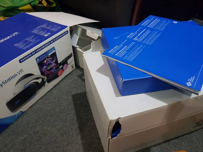 PSVR PS4 3 GAMES HEADSET WITH BOX 1