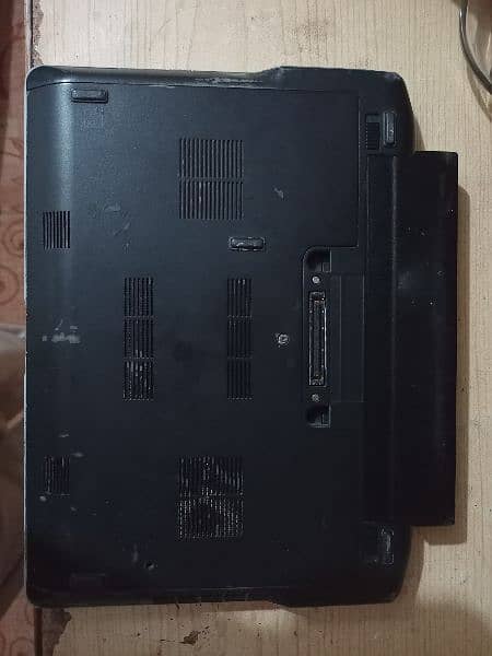 Dell Latitude e6230 i5 Ram 8Gb 3rd Gen 4