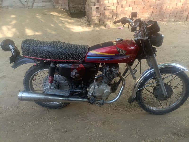 Honda CG125       Call (0322 7727402) 1