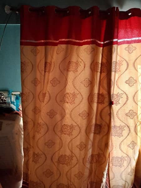 4 curtain 3