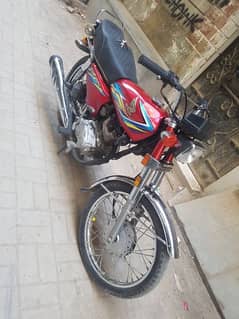 Good condition total jaine bike 1 rup ka kam nhi