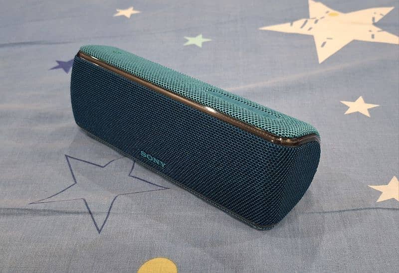 Sony SRS-XB31 bluetooth Speaker 0