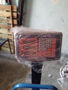 Digital scale for sale 180+kg measureable 0