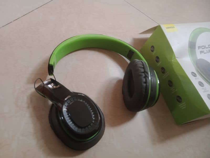 Bluetooth headphones 2