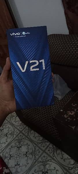 vivo v21 RAM 8+4GB
ROM 128 GB 7