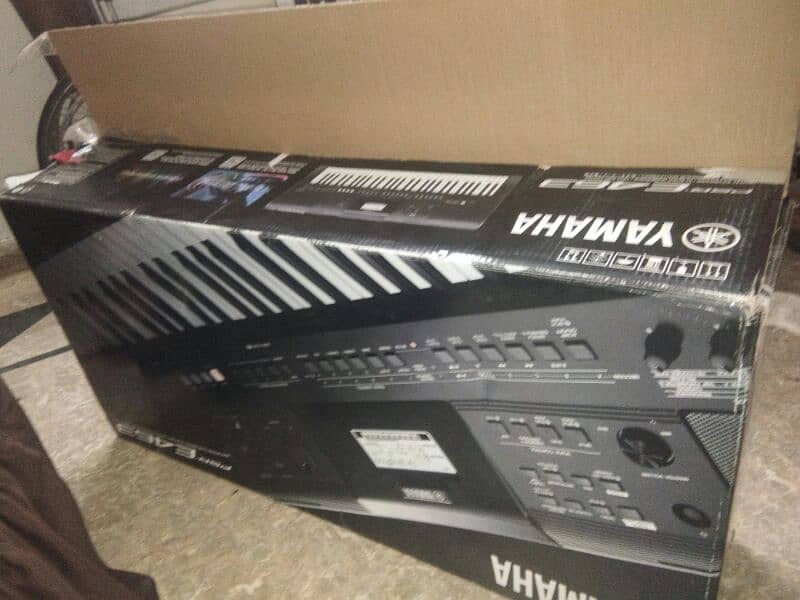 Brand new Yamaha PSR E463 Keyboard 1