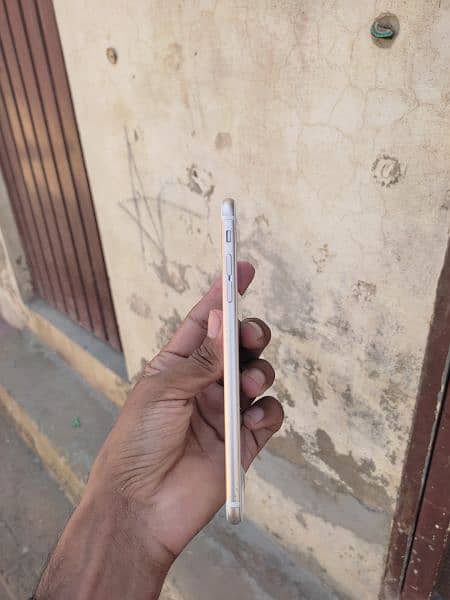 iPhone 6s plus 64Gb pta approved 3