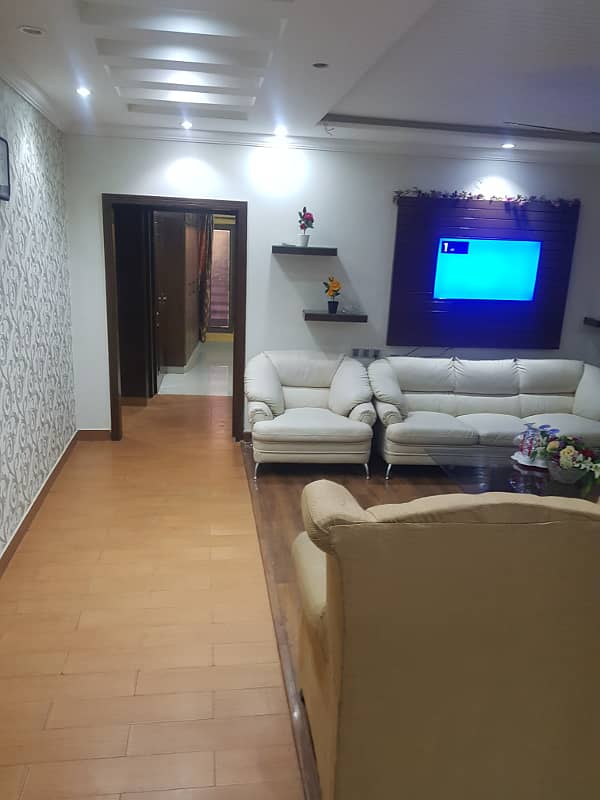 Par Day short time One BeD Room apartment Available for rent in Bahria town phase 4 and 6 empire Heights 2 Family apartment 2