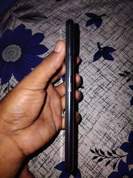 Infinix samart6 3/64 3