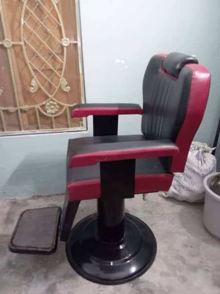 pelar wli chair and all over Saman forsale 3