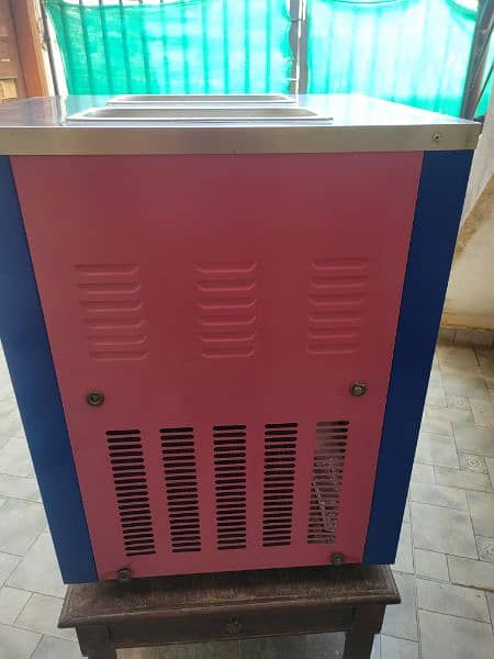 Ice Cream Machine Brand New Condition 11