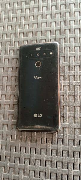 LG v50 all ok all original waterpack need money. 2