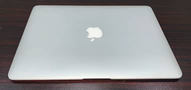 MAC BOOK AIR 13 inch (Early 2014)