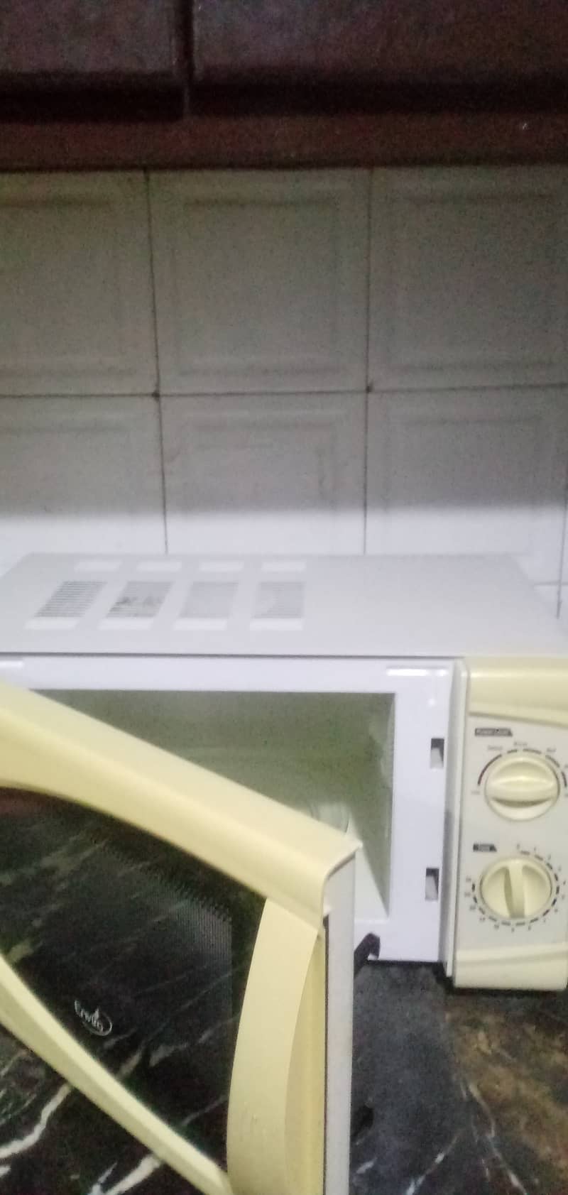 Enviro microwave small size good condition 1