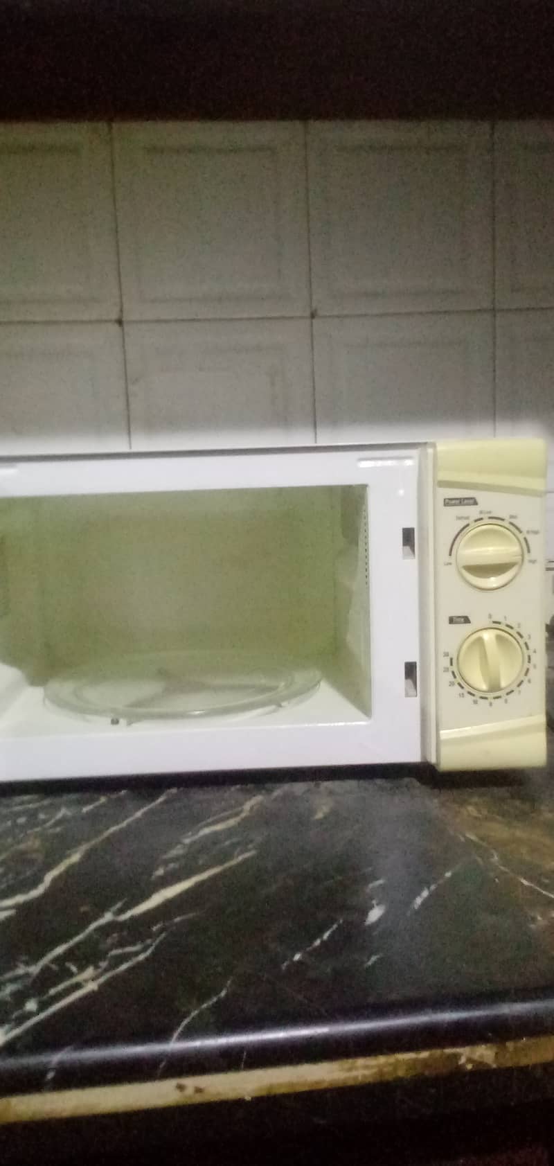 Enviro microwave small size good condition 2