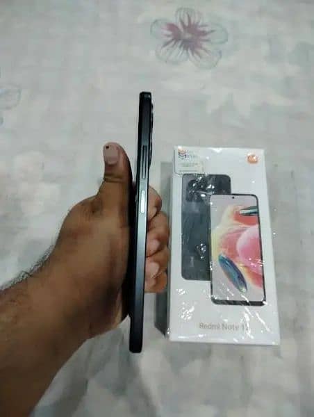 Redmi note 12 full box 8/128 GB fone warranty me Hai 6 month available 2