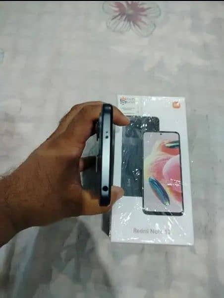 Redmi note 12 full box 8/128 GB fone warranty me Hai 6 month available 3