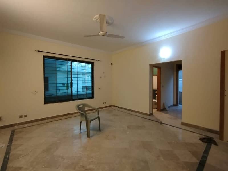 Centrally Located Upper Portion In F-11 Is Available For rent 10