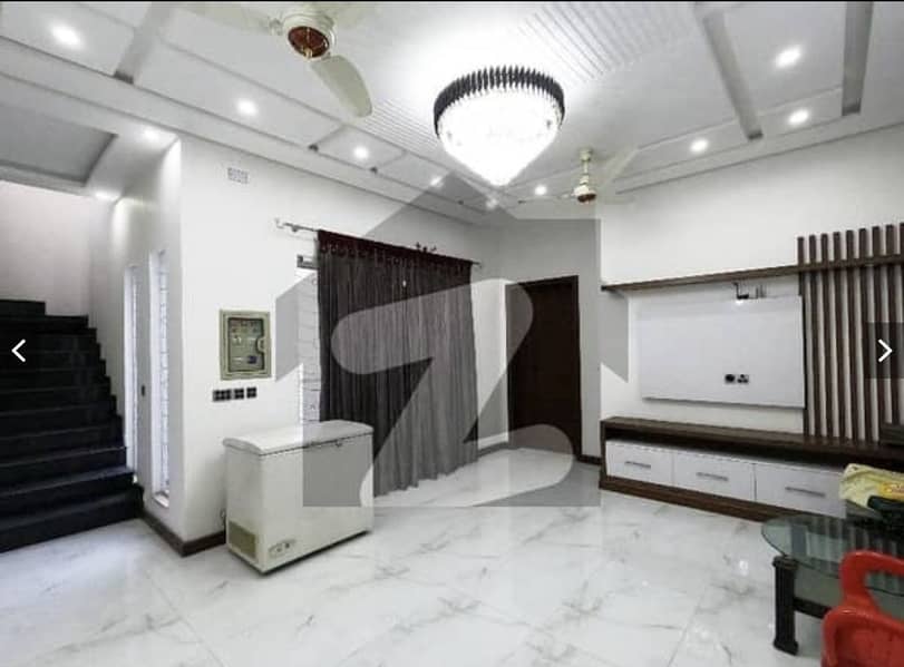 10 Marla Slightly Used New Type Modren Design House Up For Sale with Gas Connection In Dha Rahbar Sector 1 1