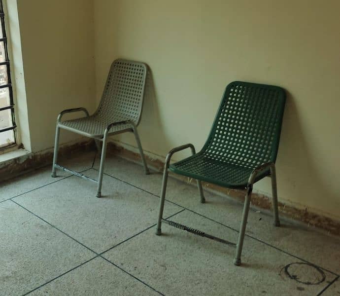 2 chairs in good condition  for urgent sale 0