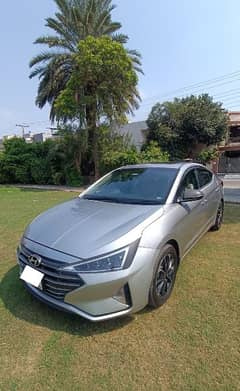 Hyundai Elantra 2023