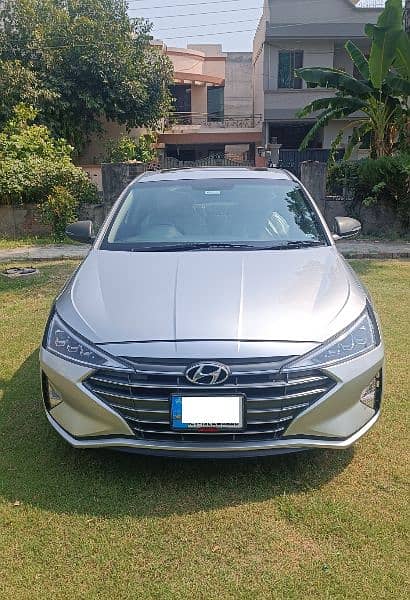 Hyundai Elantra 2023 1