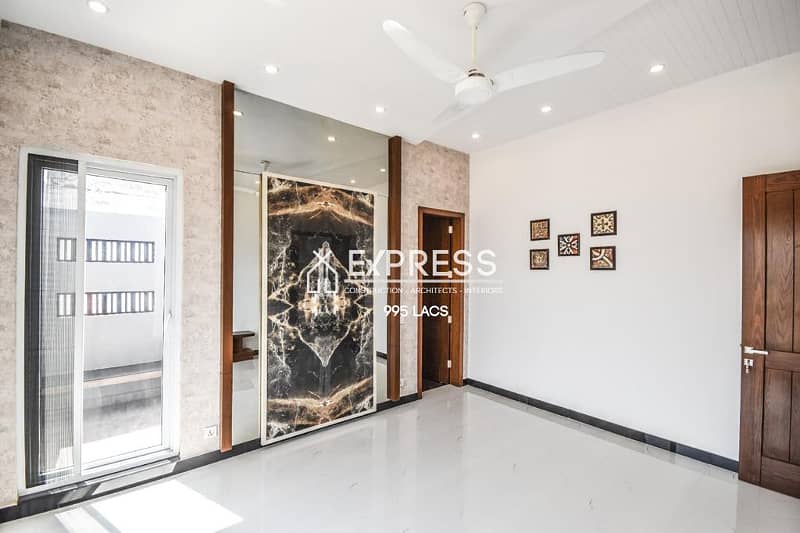 1 kanal Beautiful FULL HOUSE For Rent Phase 4 DHA 24