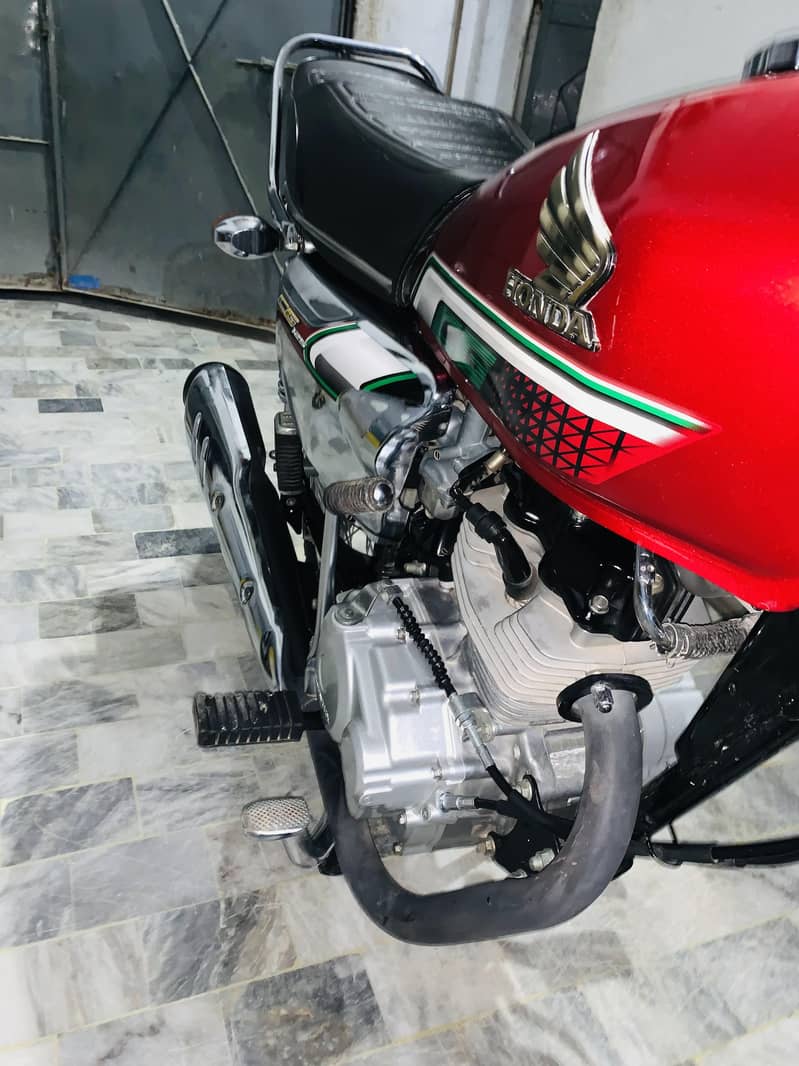 Honda CG 125 SE 2023 16