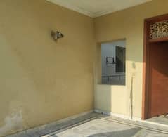 A Well Designed House Is Up For sale In An Ideal Location In Lahore