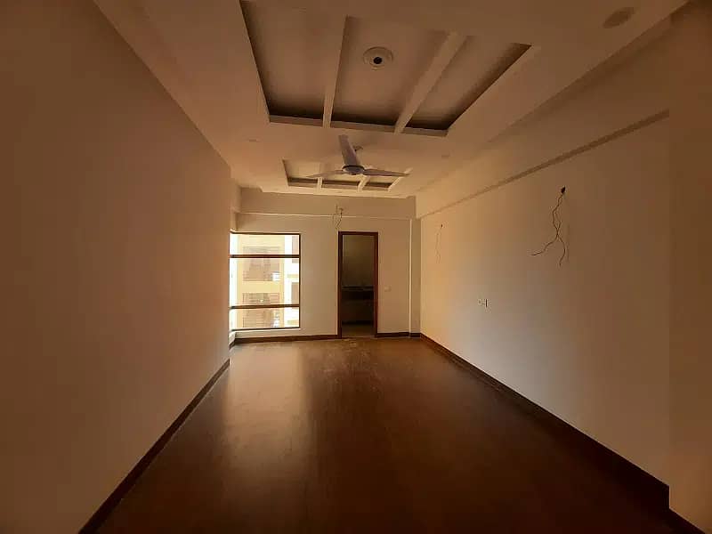 3Bed Dd Flat for rent in Brand new Apartment of Metropolis 4