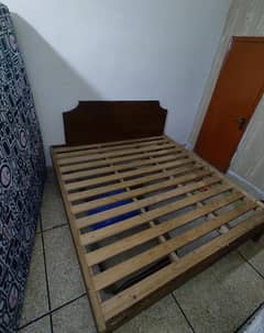 urgent sale wood bed structure without back. . .