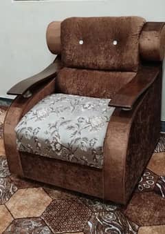 Sofa set 5 seater urgent Sale